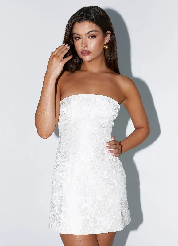 Picnic - Ready Casual Dresses in Bright Colors Eternity Strapless Mini Dress - Ivory Picnic - Ready Casual Dresses in Bright Colors Eternity Strapless Mini Dress - Ivory