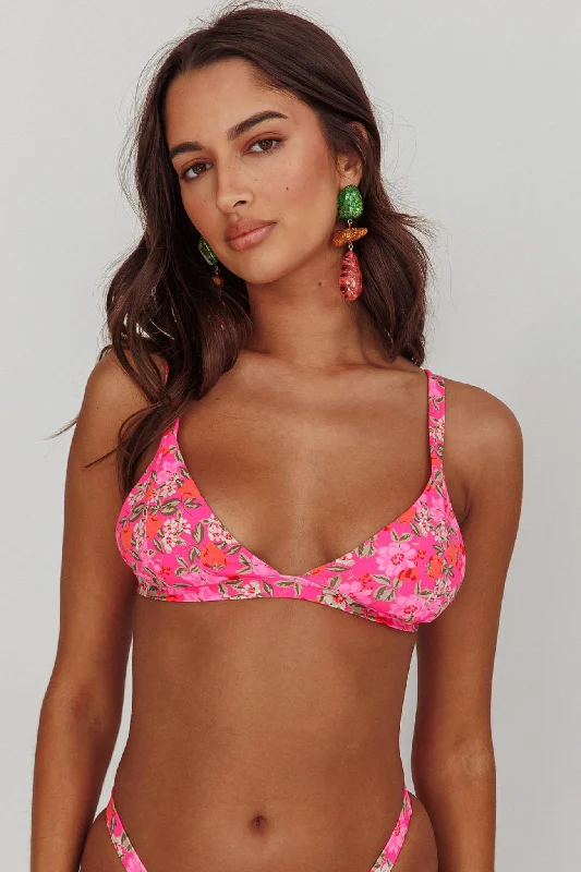Hat - Friendly Casual Dresses for Outdoor Outfits Aether Triangle Bikini Top Pink Floral Hat - Friendly Casual Dresses for Outdoor Outfits Aether Triangle Bikini Top Pink Floral