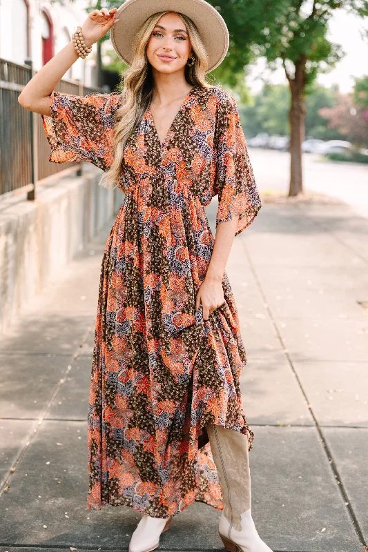 Post - Partum Casual Dresses for New Moms On The Edge Brown Ditsy Floral Maxi Dress Post - Partum Casual Dresses for New Moms On The Edge Brown Ditsy Floral Maxi Dress