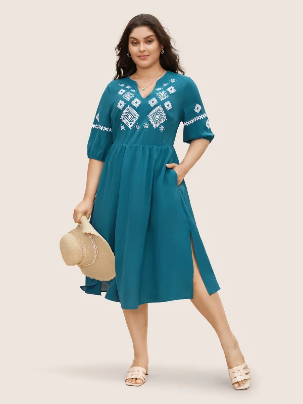 Knit Casual Dresses in Chunky Patterns​ Bandana Notched Collar Split Hem Midi Dress