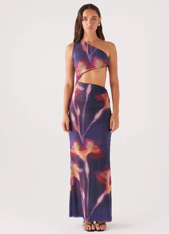 Fair Isle - Patterned Casual Dresses for a Festive Look Shadows In The Sun Mesh Maxi Dress - Ember Rose Fair Isle - Patterned Casual Dresses for a Festive Look Shadows In The Sun Mesh Maxi Dress - Ember Rose