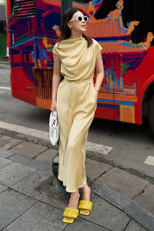 Long - Sleeve Casual Dresses in Lightweight Fabrics Nancy Blouson Belt Strap Silk Midi Dress Long - Sleeve Casual Dresses in Lightweight Fabrics Nancy Blouson Belt Strap Silk Midi Dress