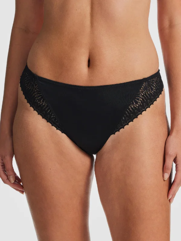 Women's high - waisted briefs with a lace trim Daydream High Cut Brief - DD041