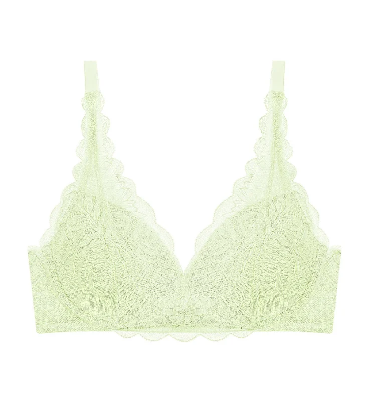 Wireless non wired bras with a front closure Tri-Air Lite Non Wired Push Up Deep V Bra Wireless non wired bras with a front closure Tri-Air Lite Non Wired Push Up Deep V Bra