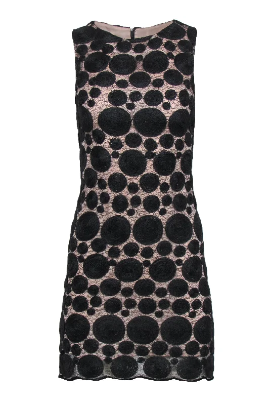 Little Black Women Dress with Sequins for a Glamorous Night Out Little Black Women Dress with Sequins for a Glamorous Night Out Alice & Olivia - Black Circle Embroidered Mesh Overlay Dress Sz 0 Little Black Women Dress with Sequins for a Glamorous Night Out Little Black Women Dress with Sequins for a Glamorous Night Out Alice & Olivia - Black Circle Embroidered Mesh Overlay Dress Sz 0