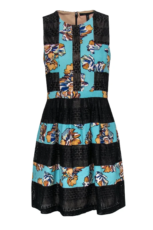 Mermaid - Style Women Dress with a Fitted Silhouette for Special Occasions Mermaid - Style Women Dress with a Fitted Silhouette for Special Occasions BCBG Max Azria - Aqua Green Floral & Lace Paneled A-Line Dress Sz 4