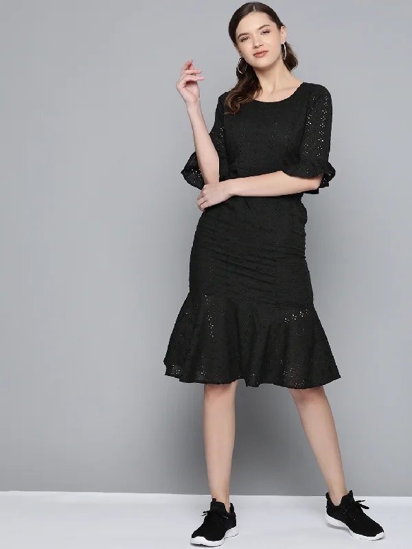 Empire Waist Women Dress to Accentuate the Bust and Conceal the Waist Empire Waist Women Dress to Accentuate the Bust and Conceal the Waist Black Schiffli Frill Hem Midi Dress Empire Waist Women Dress to Accentuate the Bust and Conceal the Waist Empire Waist Women Dress to Accentuate the Bust and Conceal the Waist Black Schiffli Frill Hem Midi Dress