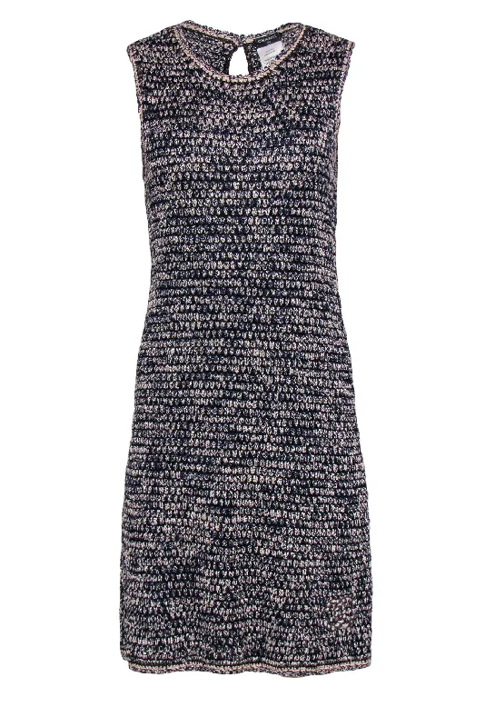 Printed Abstract Women Dress for a Modern and Artistic Appeal Printed Abstract Women Dress for a Modern and Artistic Appeal Chanel - Pink & Blue Knit Marbled Tweed Sheath Dress Sz 10 Printed Abstract Women Dress for a Modern and Artistic Appeal Printed Abstract Women Dress for a Modern and Artistic Appeal Chanel - Pink & Blue Knit Marbled Tweed Sheath Dress Sz 10