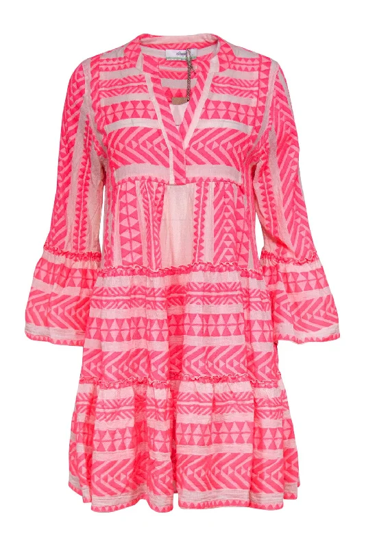 Mermaid - Style Women Dress with a Fitted Silhouette for Special Occasions Mermaid - Style Women Dress with a Fitted Silhouette for Special Occasions Devotion Twins - Hot Pink Aztec Embroidered Bell Sleeve Shift Dress Sz S Mermaid - Style Women Dress with a Fitted Silhouette for Special Occasions Mermaid - Style Women Dress with a Fitted Silhouette for Special Occasions Devotion Twins - Hot Pink Aztec Embroidered Bell Sleeve Shift Dress Sz S