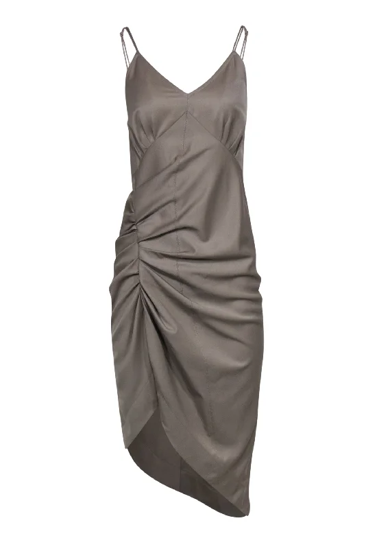 Plus Size Women Dress with a Flattering A - Line Cut for Comfort and Style Plus Size Women Dress with a Flattering A - Line Cut for Comfort and Style Helmut Lang - Taupe Sleeveless Ruched Fitted Midi Dress w/ Asymmetrical Hem Sz 2 Plus Size Women Dress with a Flattering A - Line Cut for Comfort and Style Plus Size Women Dress with a Flattering A - Line Cut for Comfort and Style Helmut Lang - Taupe Sleeveless Ruched Fitted Midi Dress w/ Asymmetrical Hem Sz 2