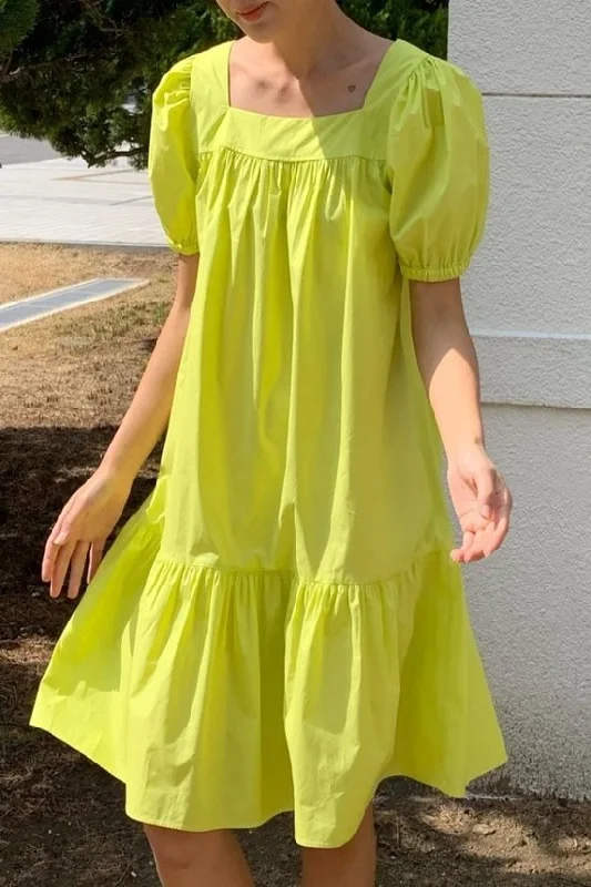 Printed Abstract Women Dress for a Modern and Artistic Appeal Printed Abstract Women Dress for a Modern and Artistic Appeal Lisa-Marie Printed Abstract Women Dress for a Modern and Artistic Appeal Printed Abstract Women Dress for a Modern and Artistic Appeal Lisa-Marie