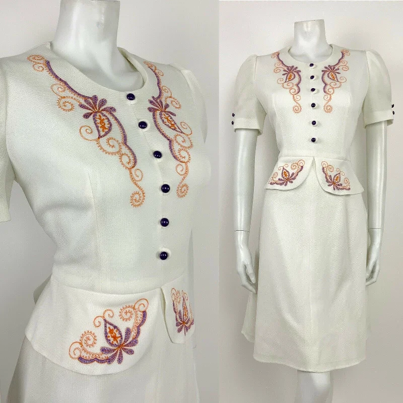 Halter Neck Women Dress to Show Off the Shoulders and Neckline Halter Neck Women Dress to Show Off the Shoulders and Neckline VTG 60s 70s WHITE PURPLE ORANGE EMBROIDERED FLORAL FOLK PAISLEY PEPLUM DRESS 14 Halter Neck Women Dress to Show Off the Shoulders and Neckline Halter Neck Women Dress to Show Off the Shoulders and Neckline VTG 60s 70s WHITE PURPLE ORANGE EMBROIDERED FLORAL FOLK PAISLEY PEPLUM DRESS 14