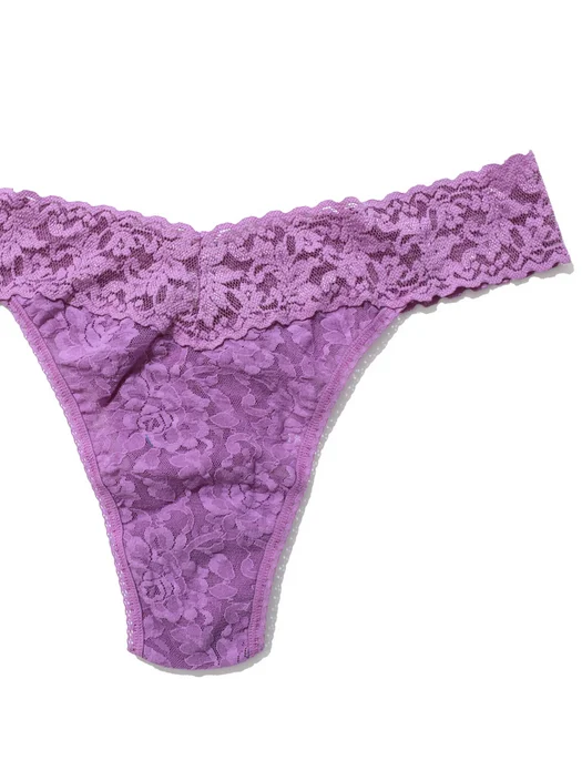 Shaper with a double - layer design for extra shaping Hanky Panky Signature Lace Original Rise Thong Shaper with a double - layer design for extra shaping Hanky Panky Signature Lace Original Rise Thong