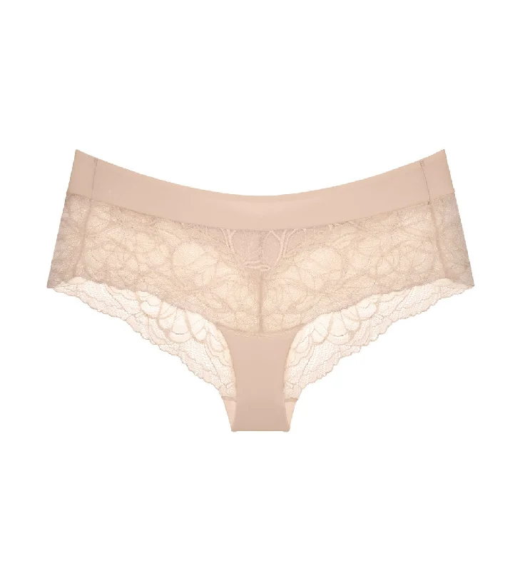 Satin underwire wired bras for a luxurious feel​ BODY MAKE UP ILLUSION LACE SHORT