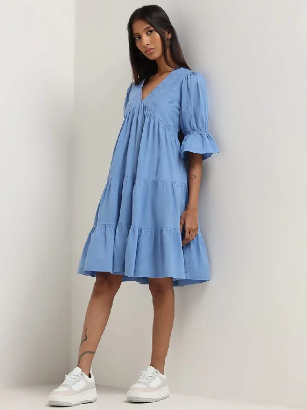 Women's pants with wrinkle - resistant material Cargo women jeans with multiple pockets for added functionality Bombay Paisley Blue Embroidered Cotton Tiered Dress Women's pants with wrinkle - resistant material Cargo women jeans with multiple pockets for added functionality Bombay Paisley Blue Embroidered Cotton Tiered Dress