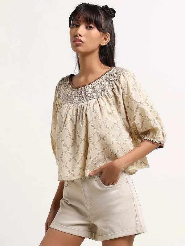 Women's embroidered ethnic pants Ripped women jeans for a rebellious and fashion - forward style Bombay Paisley Brown Printed Cotton Top Women's embroidered ethnic pants Ripped women jeans for a rebellious and fashion - forward style Bombay Paisley Brown Printed Cotton Top