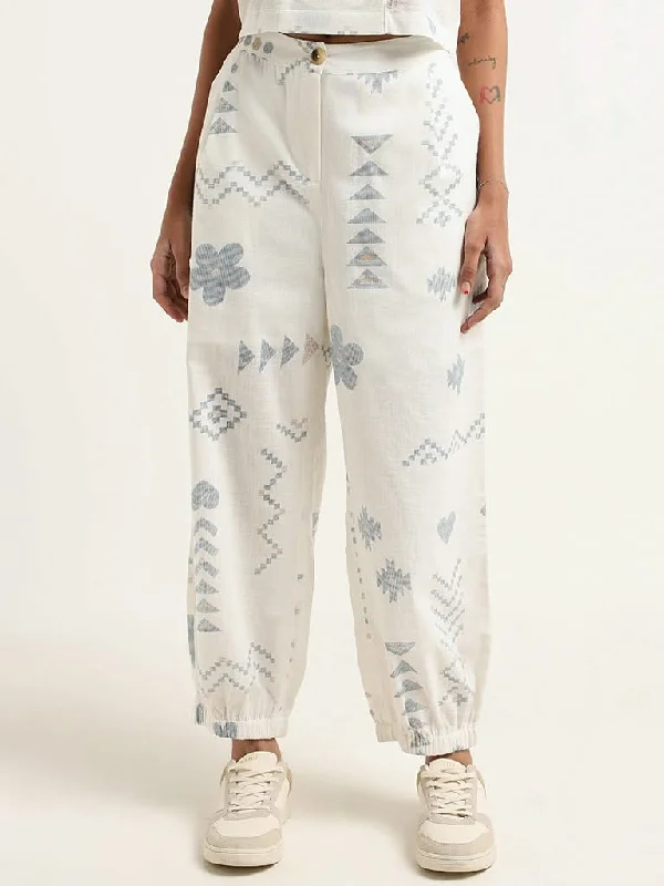 Women's recycled - material workout pants Wide - leg women jeans for a modern and relaxed vibe Bombay Paisley White Printed Cotton Pants Women's recycled - material workout pants Wide - leg women jeans for a modern and relaxed vibe Bombay Paisley White Printed Cotton Pants