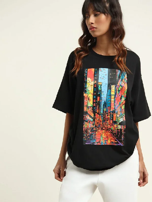 Women's pants with thermal lining Wide - leg women jeans for a modern and relaxed vibe Nuon Black Printed Cotton T-Shirt Women's pants with thermal lining Wide - leg women jeans for a modern and relaxed vibe Nuon Black Printed Cotton T-Shirt