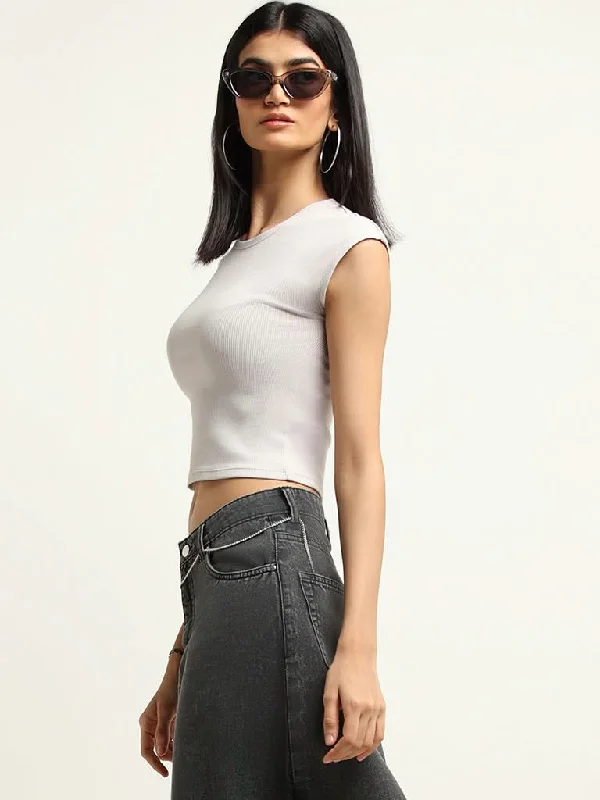 Women's velvet party pants Embellished women jeans with studs or rhinestones for a glamorous touch Nuon Light Beige Cotton Crop T-Shirt Women's velvet party pants Embellished women jeans with studs or rhinestones for a glamorous touch Nuon Light Beige Cotton Crop T-Shirt