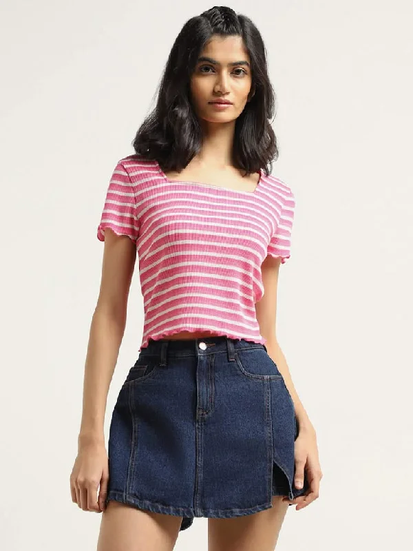 Women's hand - made artisanal pants Acid - wash women jeans with a retro finish Nuon Pink Striped Cotton Blend T-Shirt Women's hand - made artisanal pants Acid - wash women jeans with a retro finish Nuon Pink Striped Cotton Blend T-Shirt