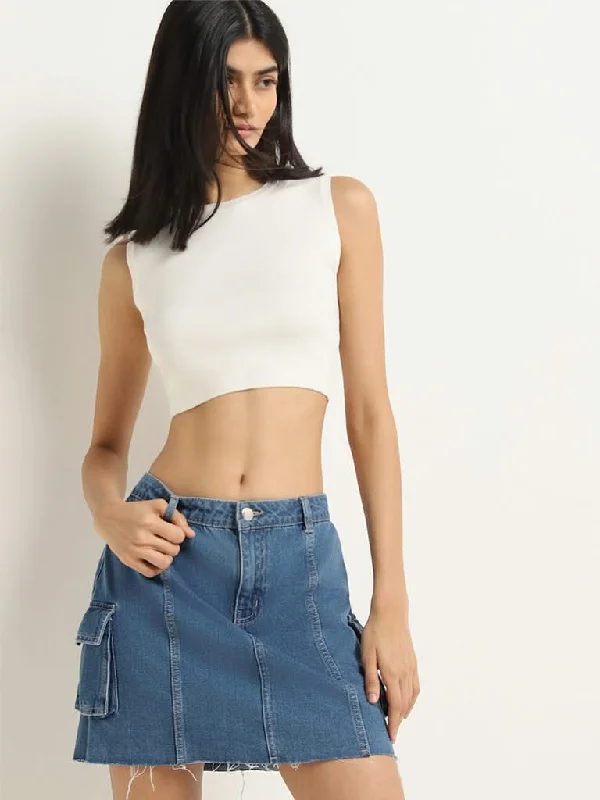 Women's sleeveless romper pants Colored women jeans in vibrant hues like red and yellow Nuon White Cotton Ribbed Crop Top Women's sleeveless romper pants Colored women jeans in vibrant hues like red and yellow Nuon White Cotton Ribbed Crop Top