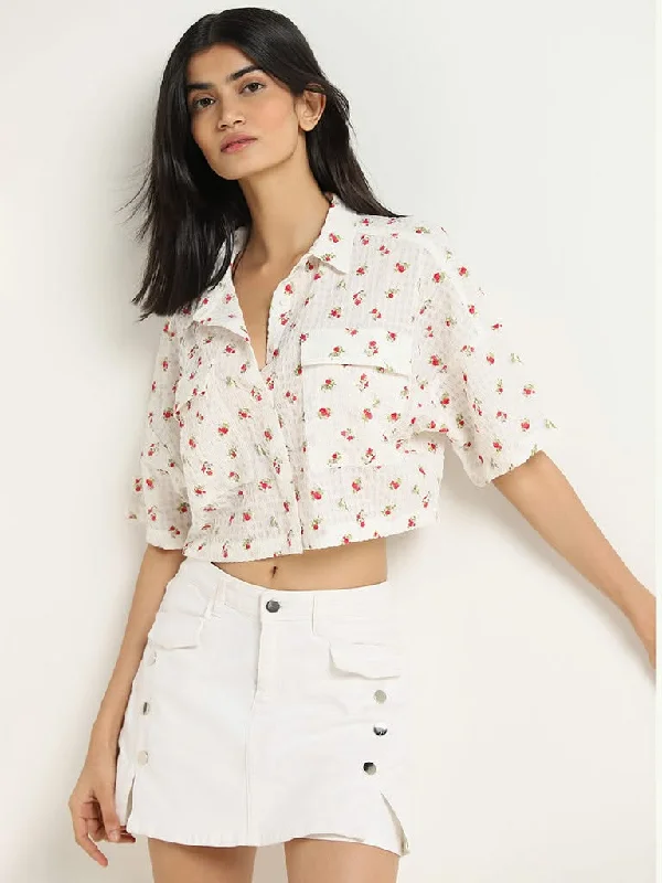 Women's pants for outdoor adventures Dark - wash women jeans for a sophisticated and slimming effect Nuon White Printed Crop Shirt Women's pants for outdoor adventures Dark - wash women jeans for a sophisticated and slimming effect Nuon White Printed Crop Shirt