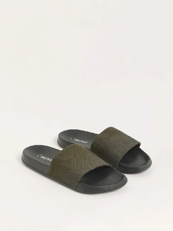 Women's pants for music festivals Ripped women jeans for a rebellious and fashion - forward style SOLEPLAY Green Flip Flop Women's pants for music festivals Ripped women jeans for a rebellious and fashion - forward style SOLEPLAY Green Flip Flop