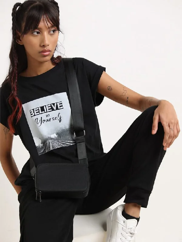 Women's pants with hidden pockets Embellished women jeans with studs or rhinestones for a glamorous touch Studiofit Black Printed Cotton T-Shirt Women's pants with hidden pockets Embellished women jeans with studs or rhinestones for a glamorous touch Studiofit Black Printed Cotton T-Shirt