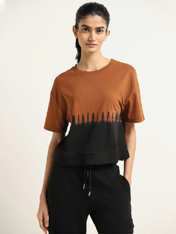 Women's linen summer pants High - rise flare women jeans for a 70s - inspired look Studiofit Brown Tie-Dye Cotton T-Shirt Women's linen summer pants High - rise flare women jeans for a 70s - inspired look Studiofit Brown Tie-Dye Cotton T-Shirt