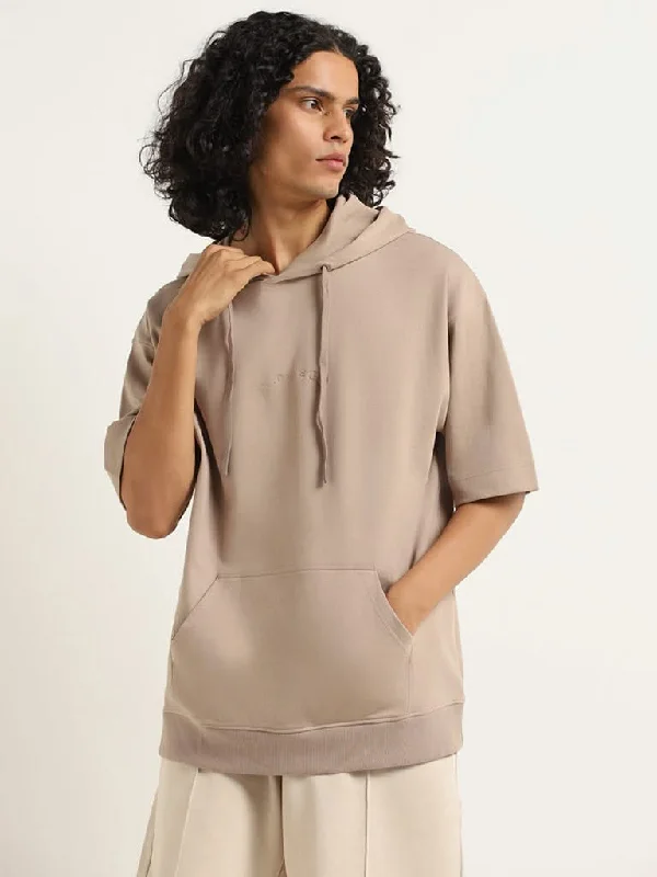 Women's pants with moisture - wicking technology High - rise flare women jeans for a 70s - inspired look Studiofit Taupe Hoodie Cotton Blend Relaxed Fit T-Shirt