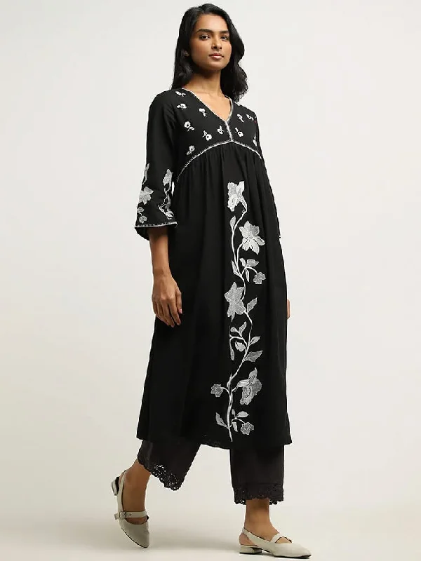 Women's pants for yoga studio Cargo women jeans with multiple pockets for added functionality Utsa Black Embroidered Kurta Women's pants for yoga studio Cargo women jeans with multiple pockets for added functionality Utsa Black Embroidered Kurta