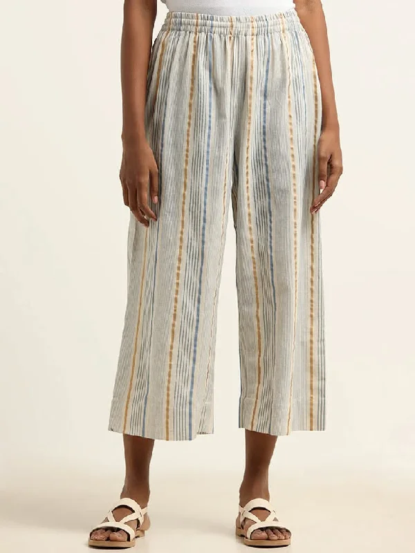 Women's on - sale casual pants Light - wash women jeans for a fresh and summery appearance Utsa Light Blue Striped Blended Linen Pants Women's on - sale casual pants Light - wash women jeans for a fresh and summery appearance Utsa Light Blue Striped Blended Linen Pants