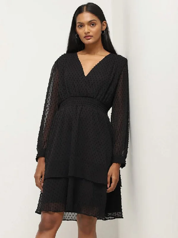 Women's unisex - style casual pants Ripped women jeans for a rebellious and fashion - forward style Wardrobe Black Self-Patterned A-Line Dress Women's unisex - style casual pants Ripped women jeans for a rebellious and fashion - forward style Wardrobe Black Self-Patterned A-Line Dress