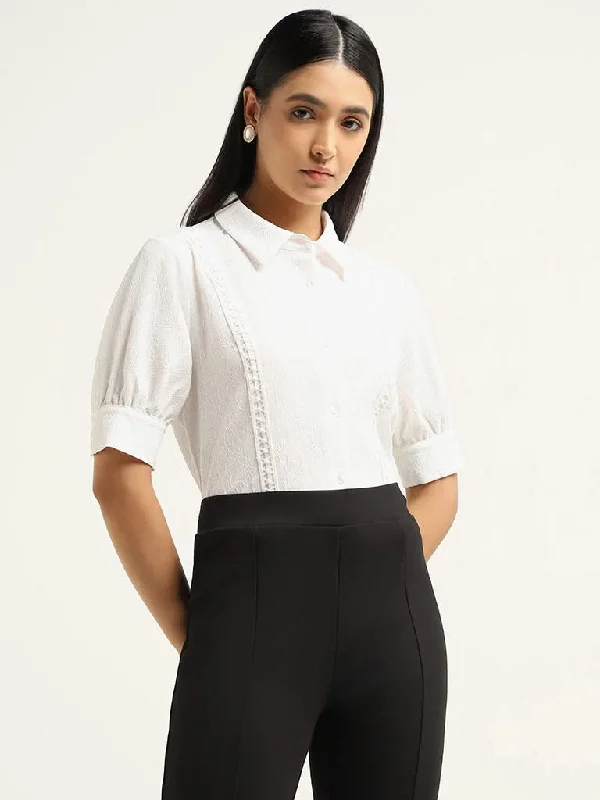 Women's checked casual pants Skinny women jeans with a form - fitting design Wardrobe White Textured Shirt Women's checked casual pants Skinny women jeans with a form - fitting design Wardrobe White Textured Shirt