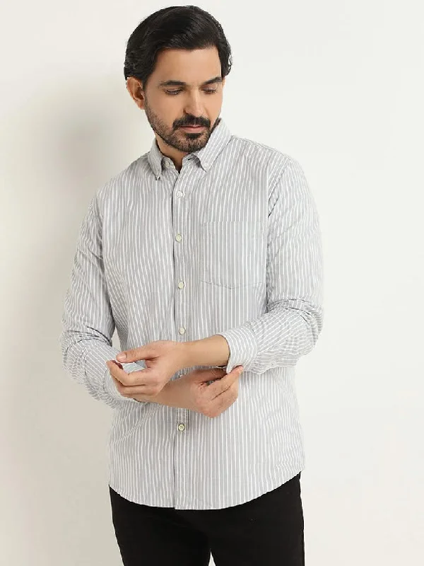 Women's pants with stretch panels Light - wash women jeans for a fresh and summery appearance WES Casuals Grey Striped Cotton Slim Fit Shirt Women's pants with stretch panels Light - wash women jeans for a fresh and summery appearance WES Casuals Grey Striped Cotton Slim Fit Shirt