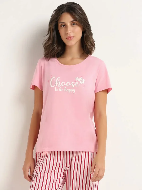 Women's corduroy fall pants Dark - wash women jeans for a sophisticated and slimming effect Wunderlove Light Pink Contrast Printed Cotton T-Shirt Women's corduroy fall pants Dark - wash women jeans for a sophisticated and slimming effect Wunderlove Light Pink Contrast Printed Cotton T-Shirt