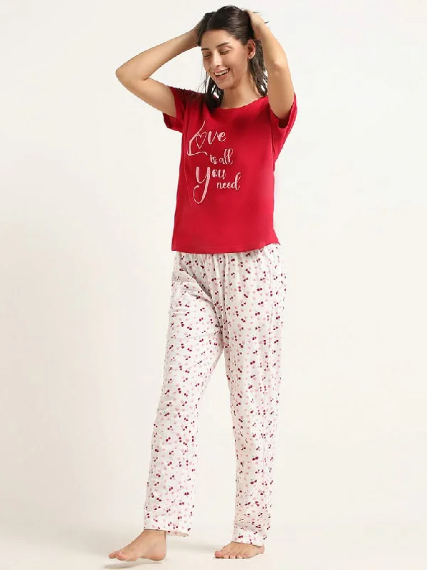 Women's pants for office meetings High - waisted women jeans for a flattering silhouette Wunderlove Off-White Cherry Printed Cotton Pyjamas Women's pants for office meetings High - waisted women jeans for a flattering silhouette Wunderlove Off-White Cherry Printed Cotton Pyjamas