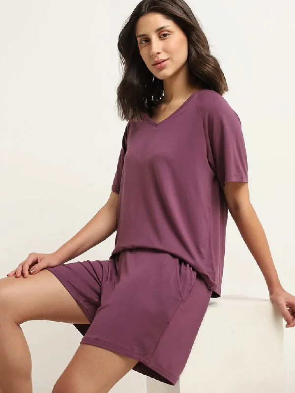Women's checked casual pants Skinny women jeans with a form - fitting design Wunderlove Purple Tapered Cotton Supersoft Shorts