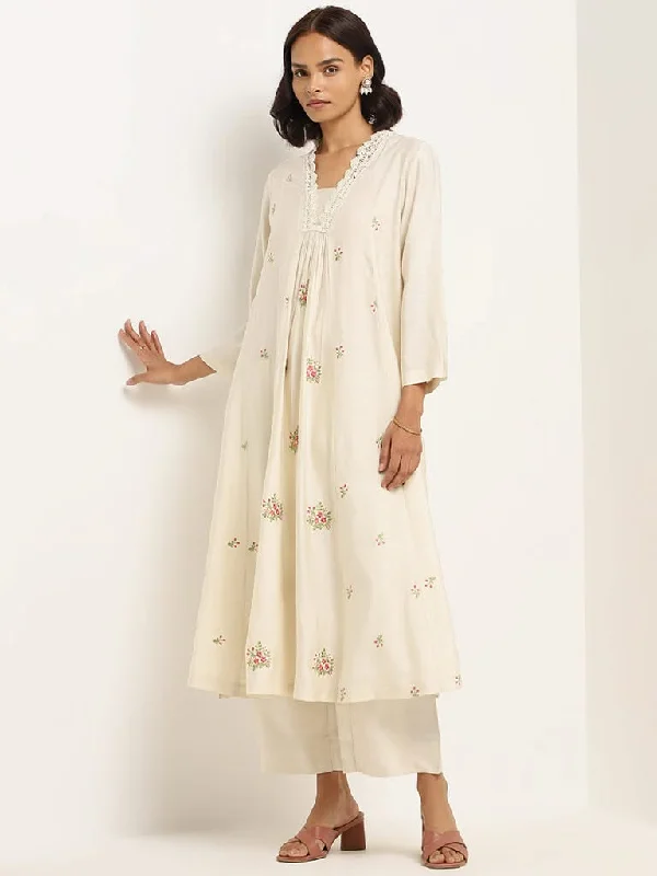 Women's pants for gym workouts Light - wash women jeans for a fresh and summery appearance Zuba Off-White Embroidered Kurta